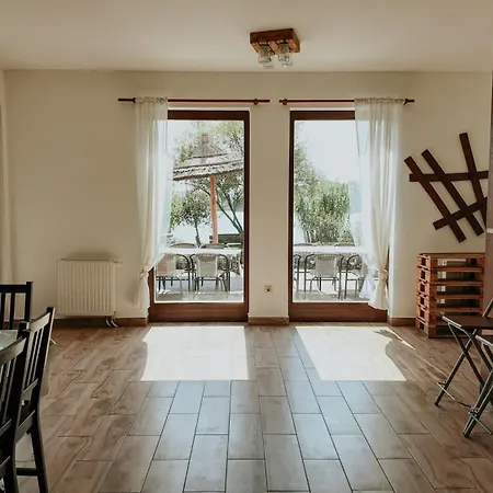 Velegi Kaland Tanya * Nagyveleg